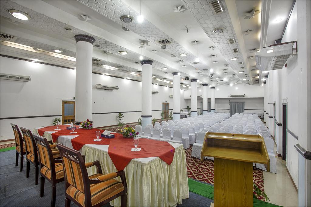 Hotel Agrabad Limited Ćottogram Zewnętrze zdjęcie