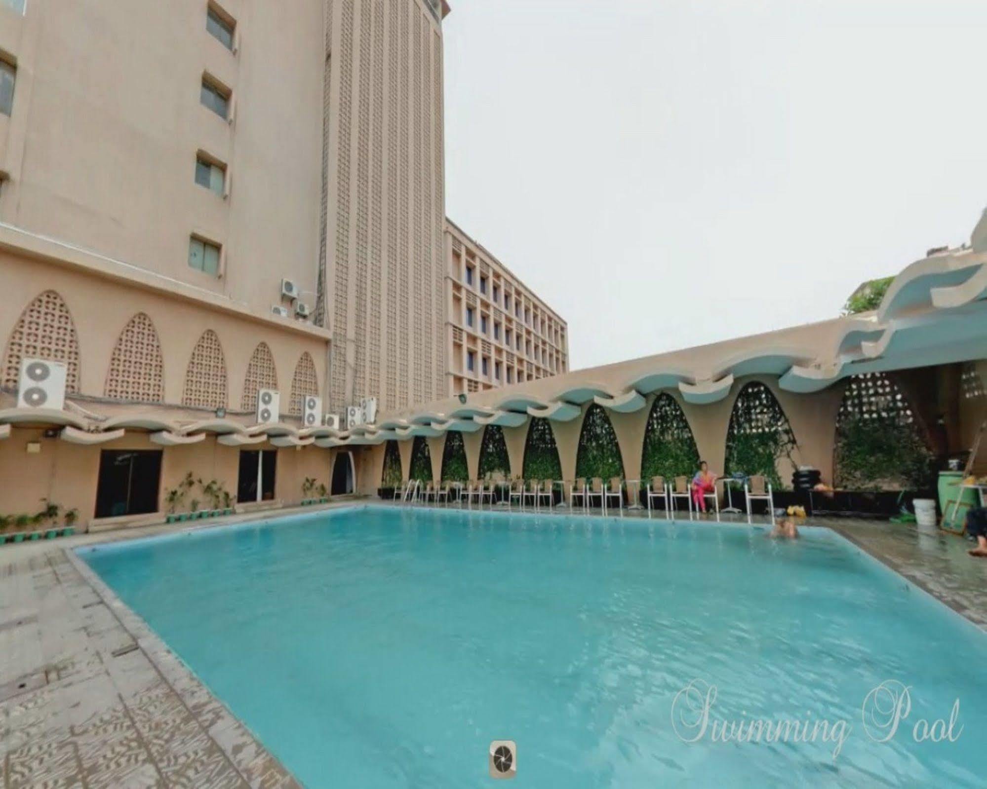 Hotel Agrabad Limited Ćottogram Zewnętrze zdjęcie